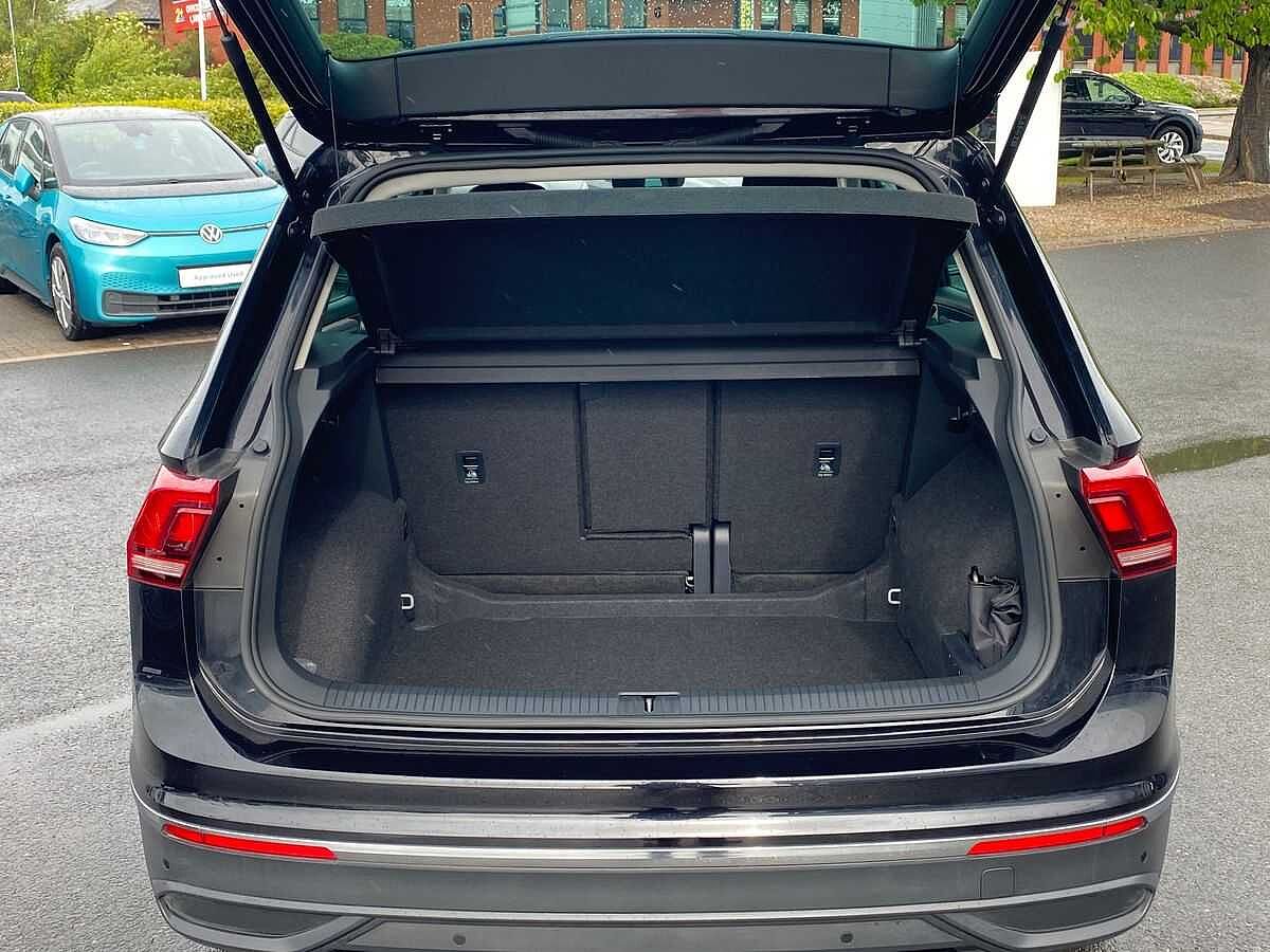 Volkswagen Tiguan 1.5 TSI (150ps) Life EVO DSG 5 door