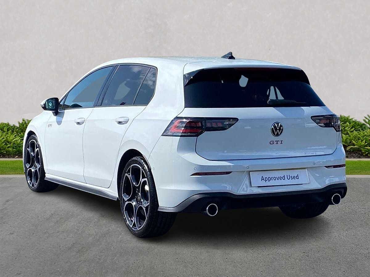 Volkswagen Golf GTI MK8 Facelift 2024 2.0 TSI (265ps) DSG