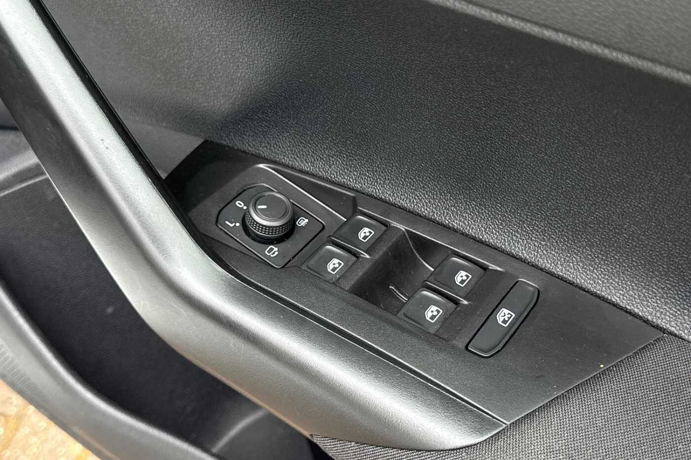 Volkswagen Polo 1.0 TSI Life Hatchback 5dr Petrol Manual Euro 6 (s/s) (95 ps)