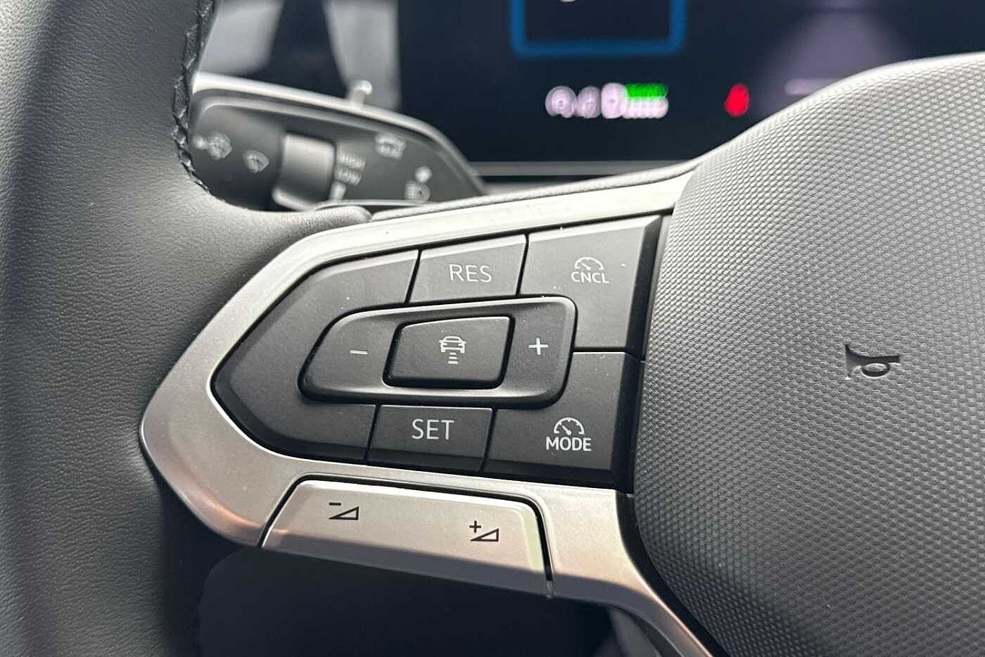 Volkswagen Tiguan 1.5 TSI eHybrid 19.7kWh Elegance SUV 5dr Petrol Plug-in Hybrid DSG Euro 6 (s/s)