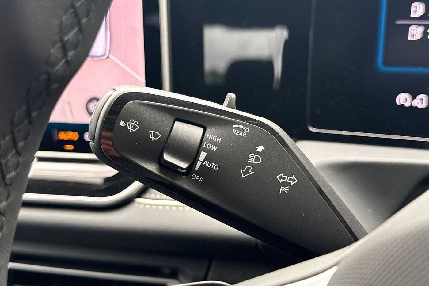 Volkswagen Tiguan 1.5 TSI eHybrid 19.7kWh Elegance SUV 5dr Petrol Plug-in Hybrid DSG Euro 6 (s/s)