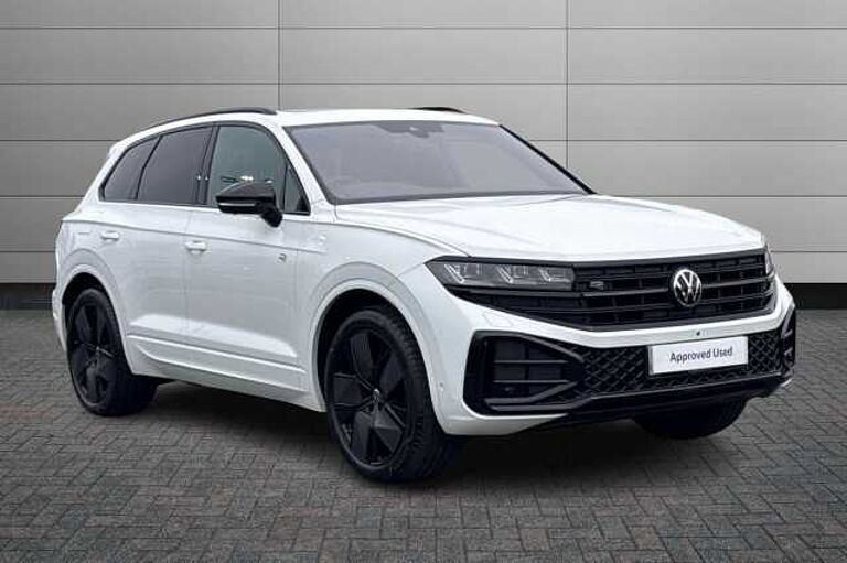 Volkswagen Touareg 3.0 TDI V6 Black Edition SUV 5dr Diesel Tiptronic 4Motion Euro 6 (s/s) (231 ps)