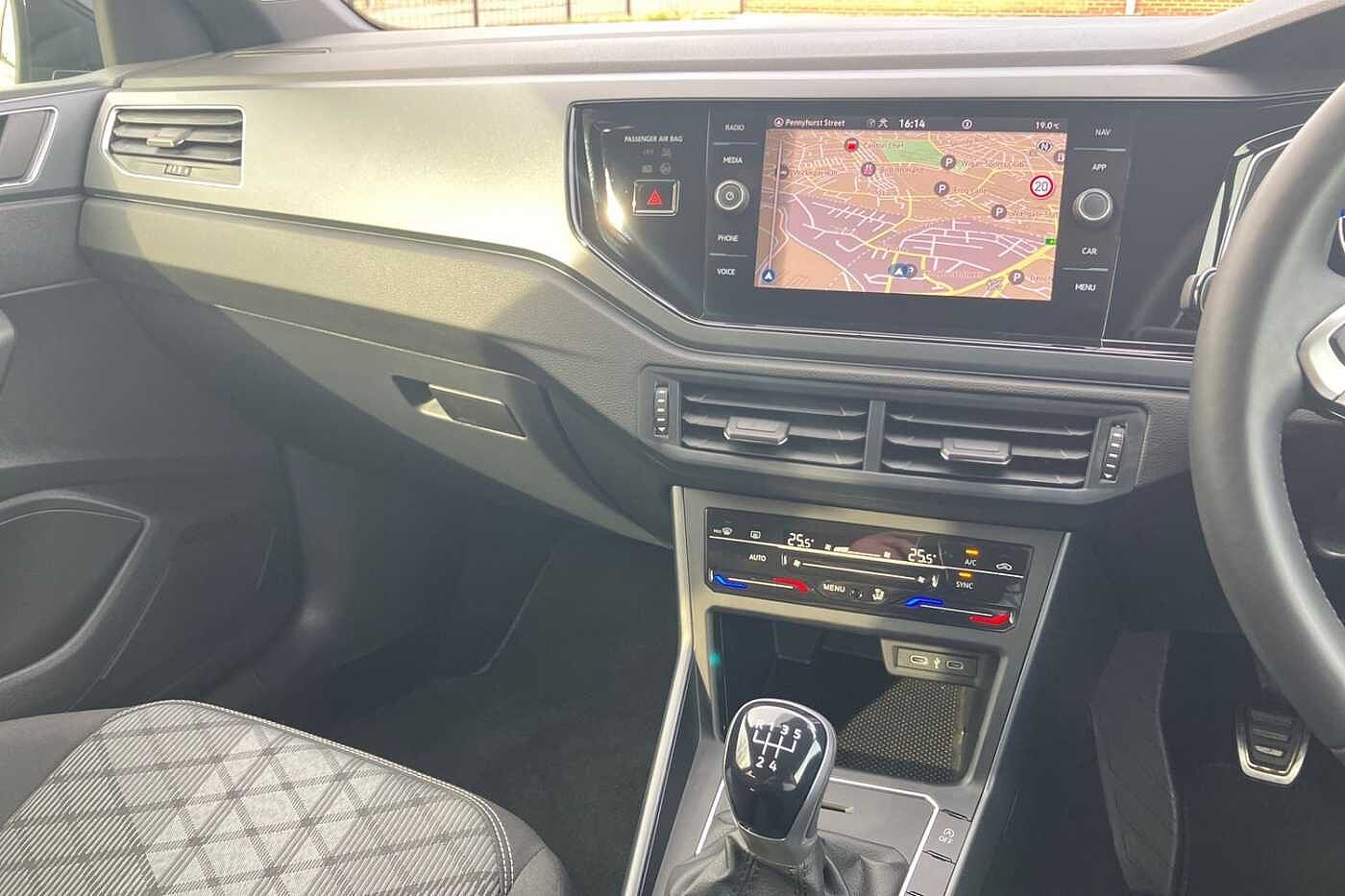 Volkswagen Polo MK6 Facelift 1.0 TSI (95ps) R-Line
