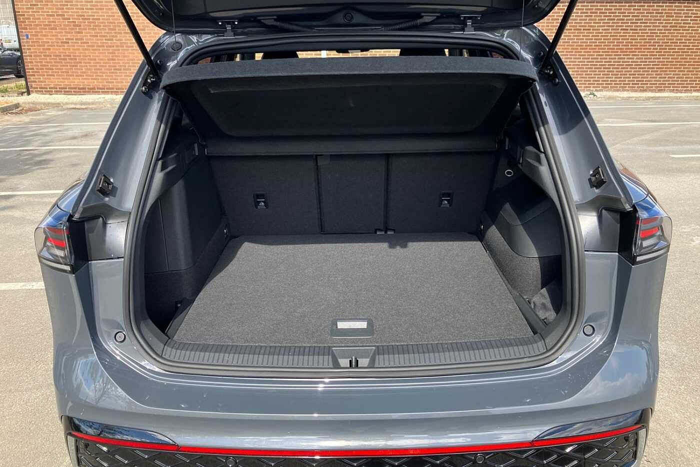 Volkswagen Tiguan 1.5 TSI (204ps) R-Line eHybrid DSG