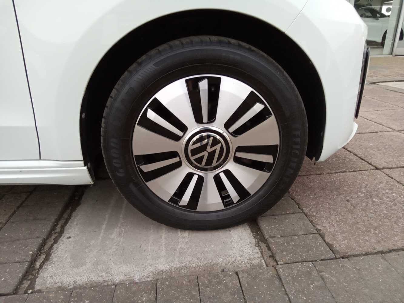Volkswagen up! e-up Facelift 2 82PS BEV Automatic Hatchback 5Dr