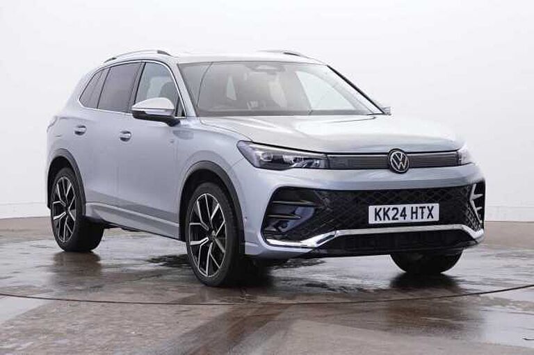 Volkswagen Tiguan 2.0TDI (150ps) R-Line DSG ⭐Panoramic Roof, Tow Bar, Assistance Pack⭐
