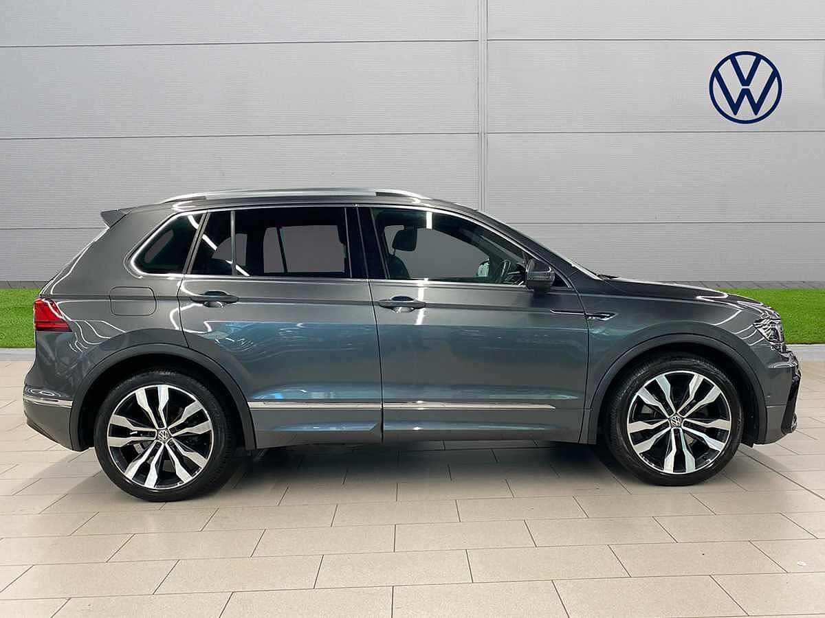 Volkswagen Tiguan 2.0 TSI 180PS R-Line 4Motion DS