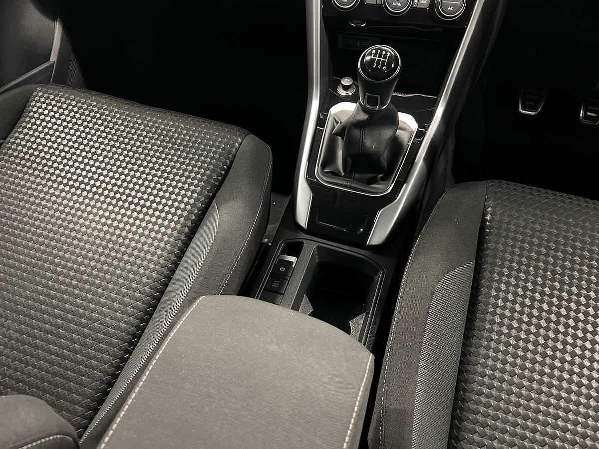 Volkswagen T-ROC 2017 1.0 TSI Active 110PS
