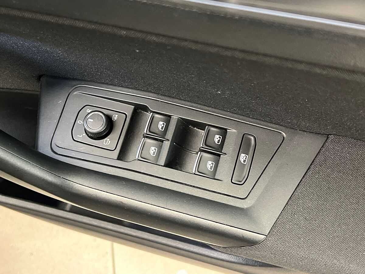 Volkswagen T-ROC 2017 1.0 TSI Active 110PS