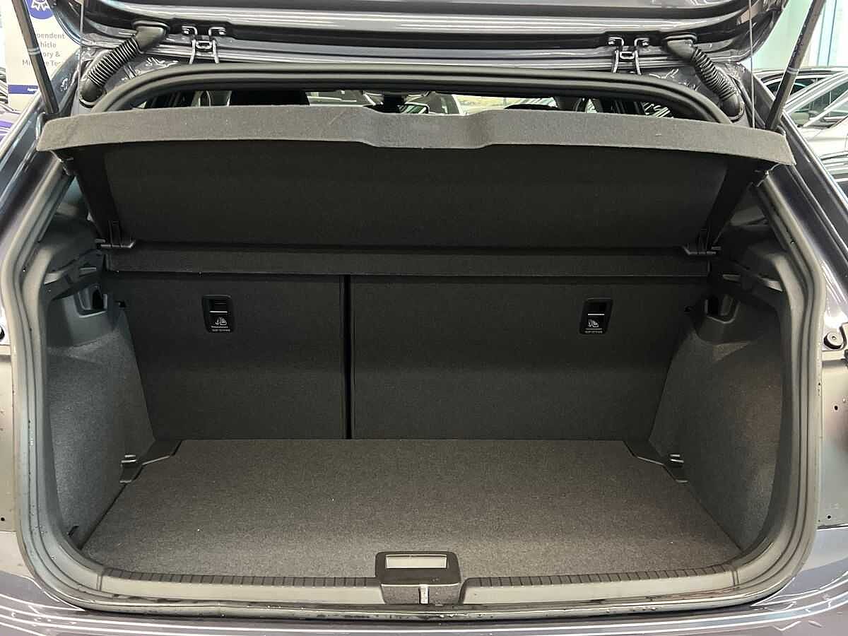 Volkswagen Polo 1.0 TSI R-Line 5Dr DSG