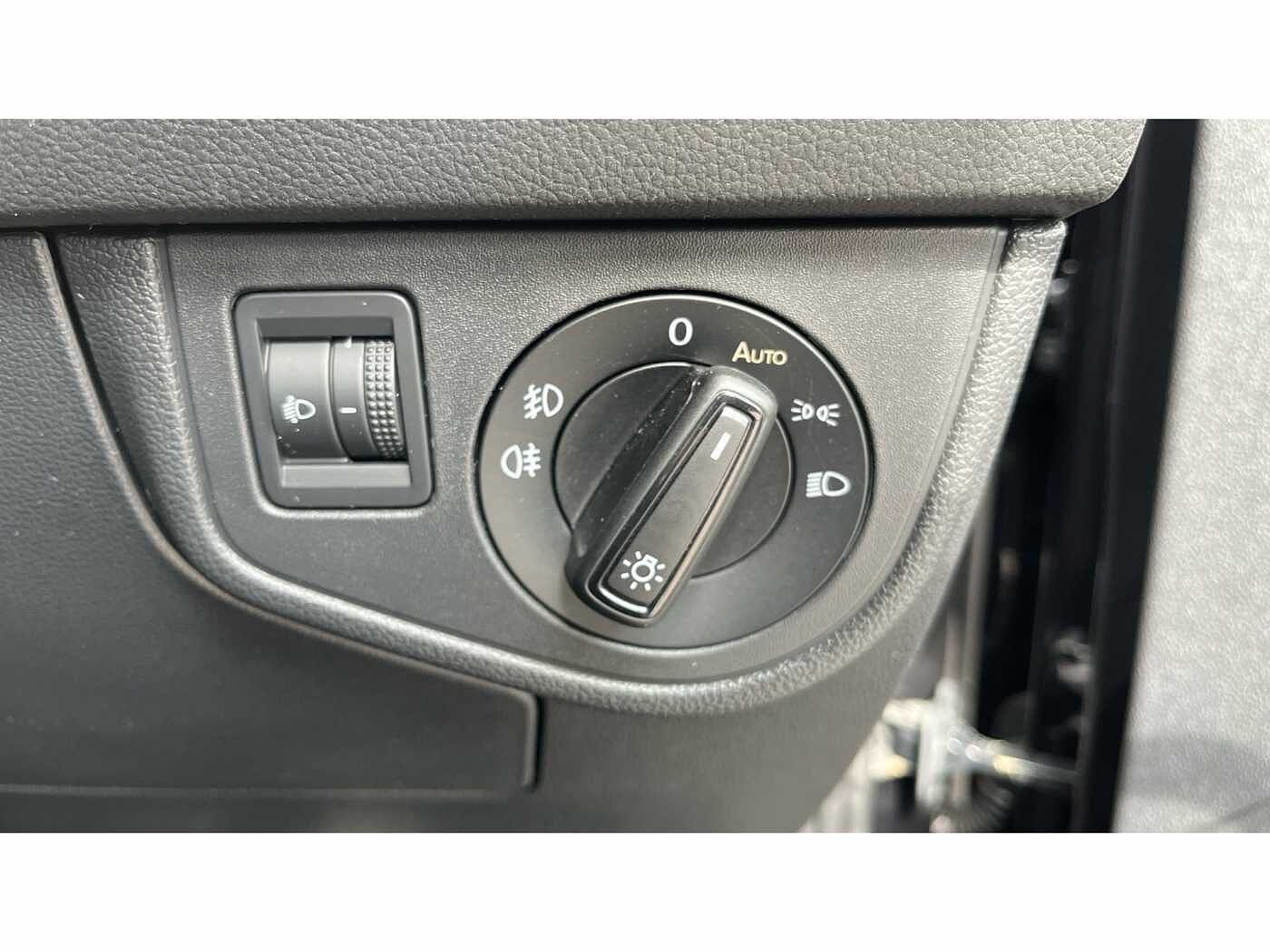 Volkswagen Taigo R-Line 1.0 TSI 110PS 7-speed DSG 5 Door