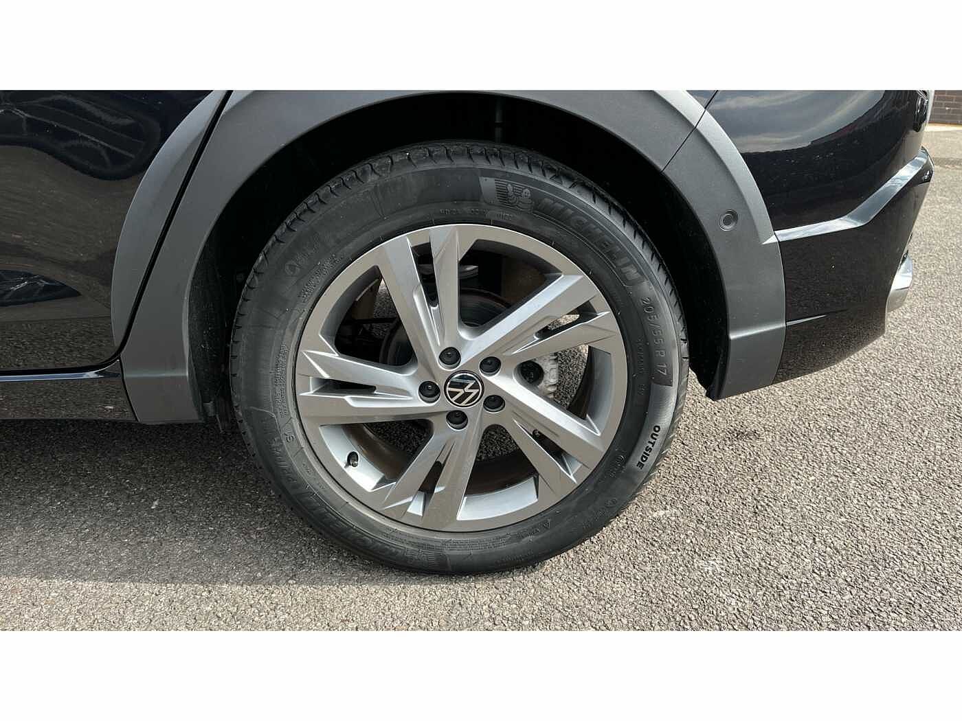 Volkswagen Taigo R-Line 1.0 TSI 110PS 7-speed DSG 5 Door