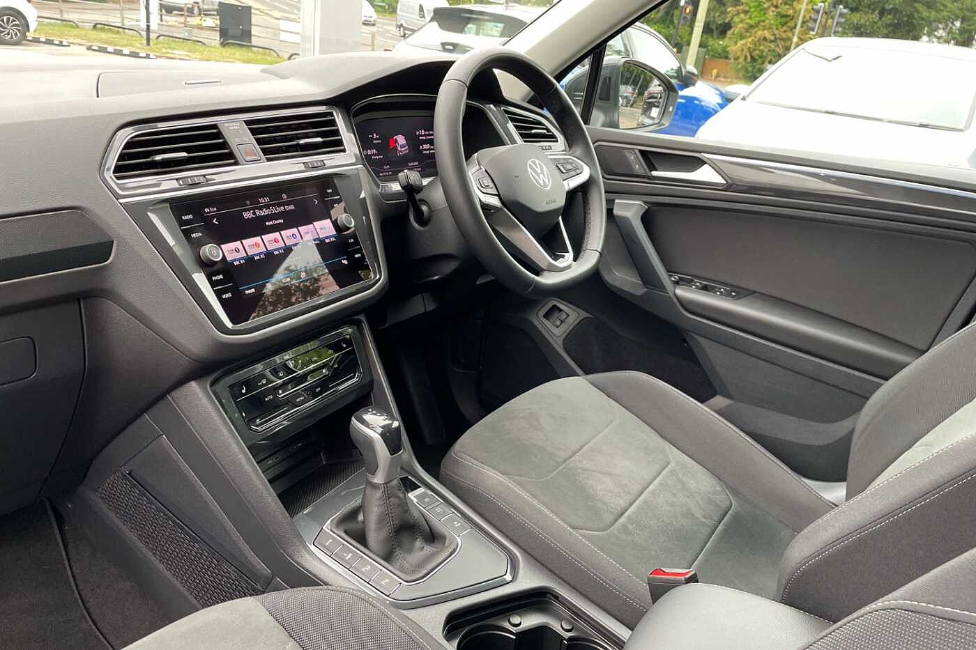 Volkswagen Tiguan PA Life 1.4 TSI (245ps) Elegance Hybrid DSG 5 door