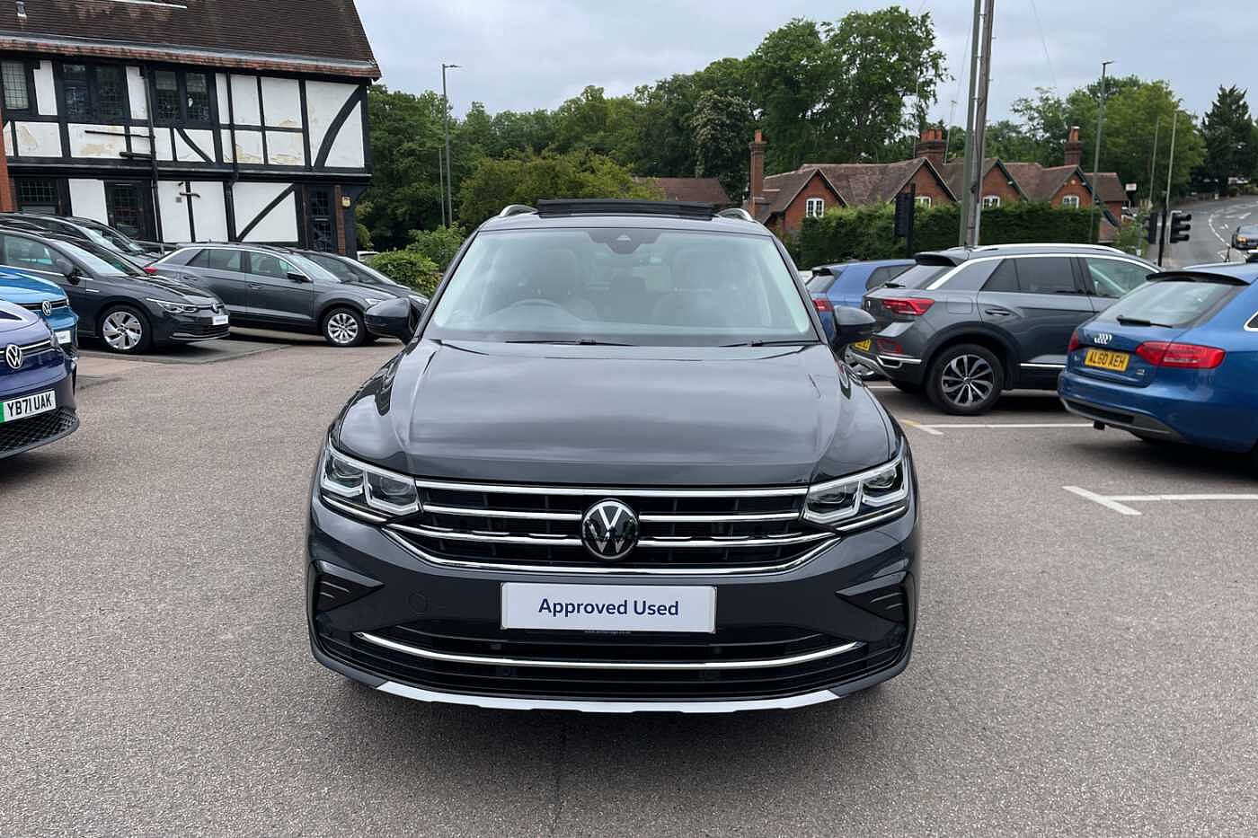 Volkswagen Tiguan PA Life 1.4 TSI (245ps) Elegance Hybrid DSG 5 door