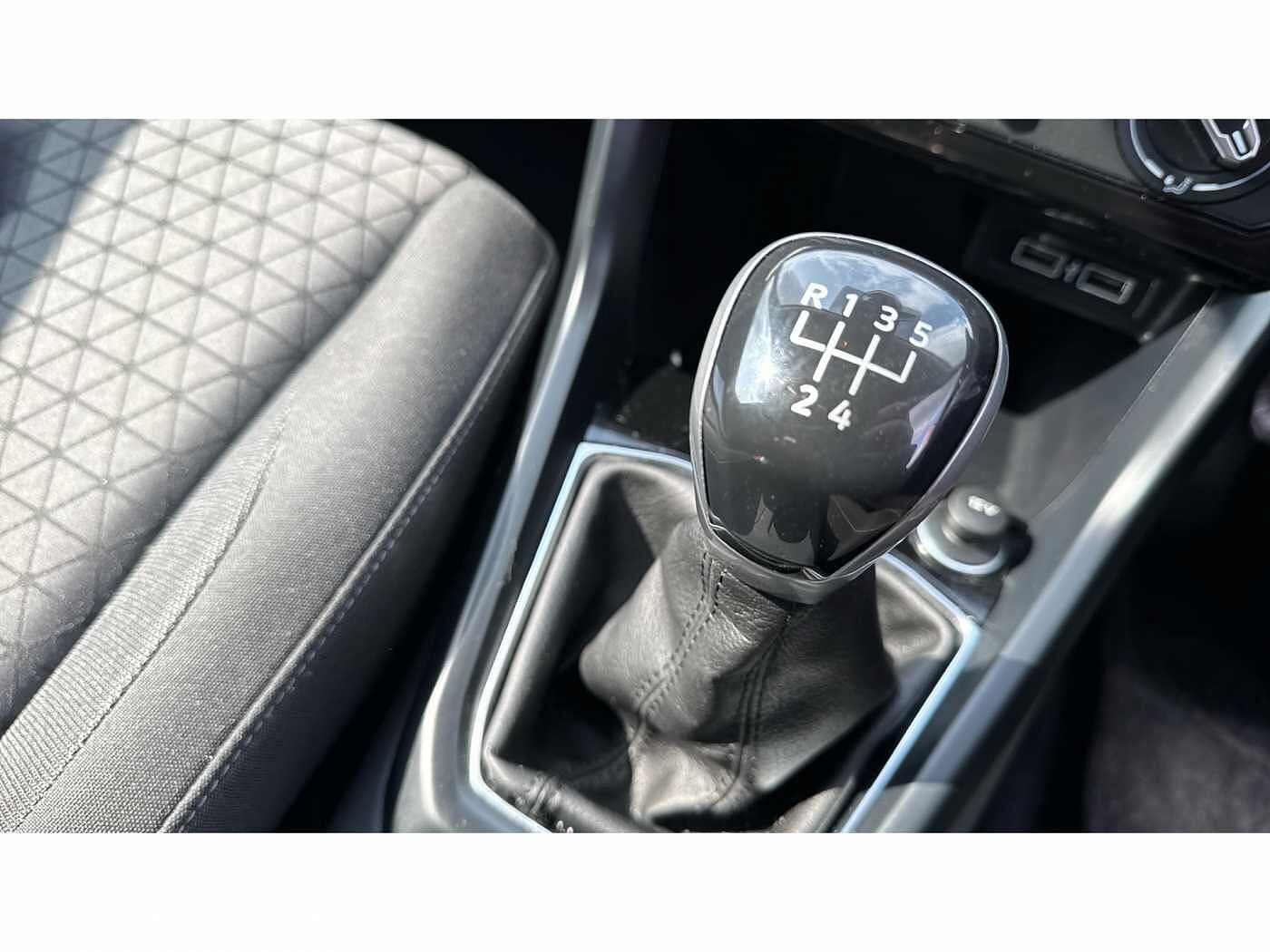 Volkswagen T-Cross 1.0 TSI (95ps) SE Hatchback