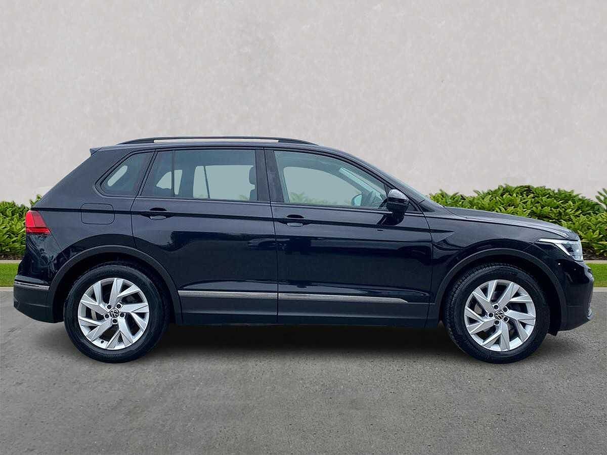 Volkswagen Tiguan 2.0 TDI (150PS) Life SCR DSG 5 door