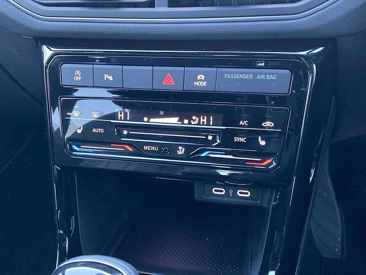 Volkswagen T-Cross 1.0 TSI (110ps) R-Line Hatchback