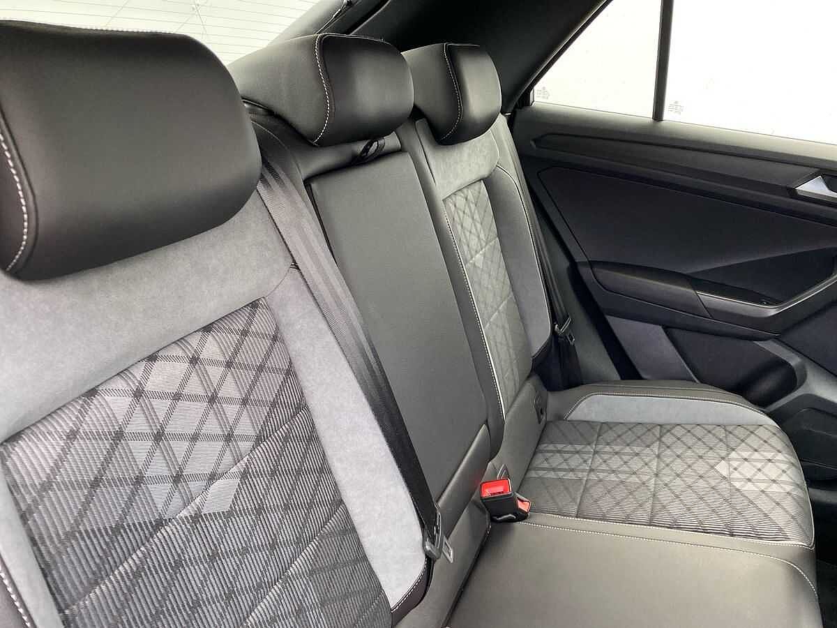 Volkswagen T-ROC 2.0TDI (150ps) R-Line EVO