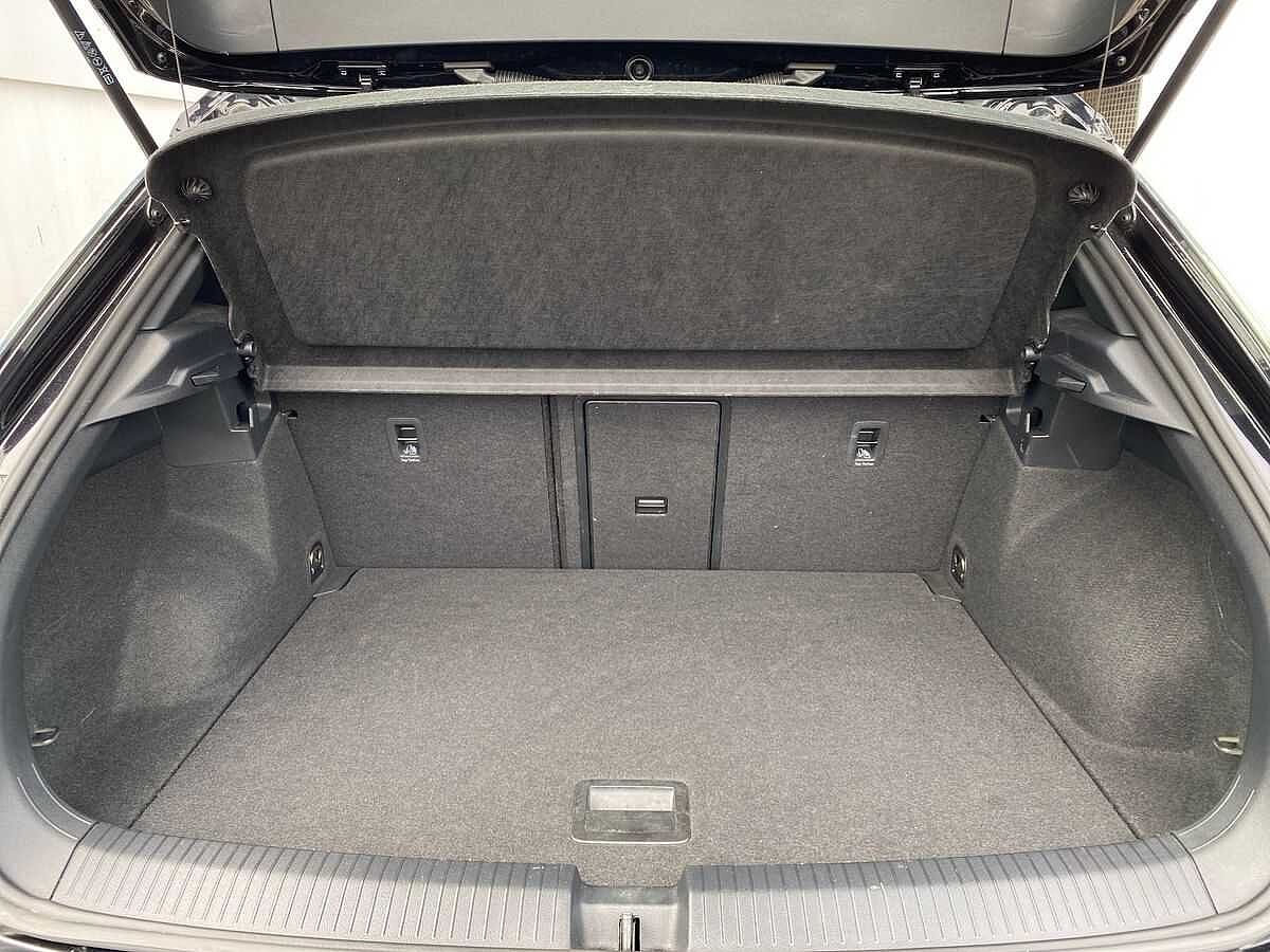 Volkswagen T-ROC 2.0TDI (150ps) R-Line EVO