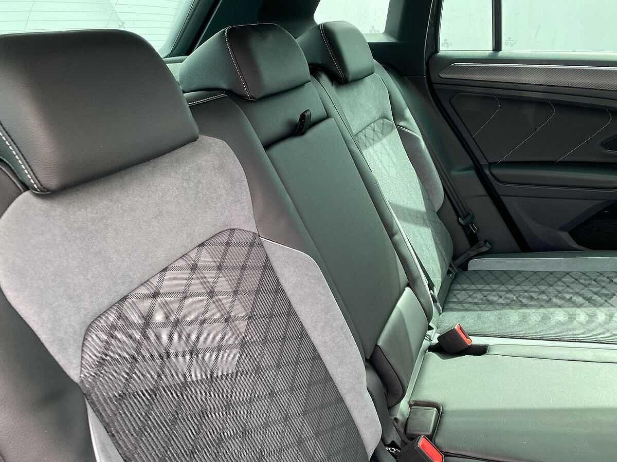 Volkswagen Tiguan 1.5 TSI (150ps) R-Line EVO DSG