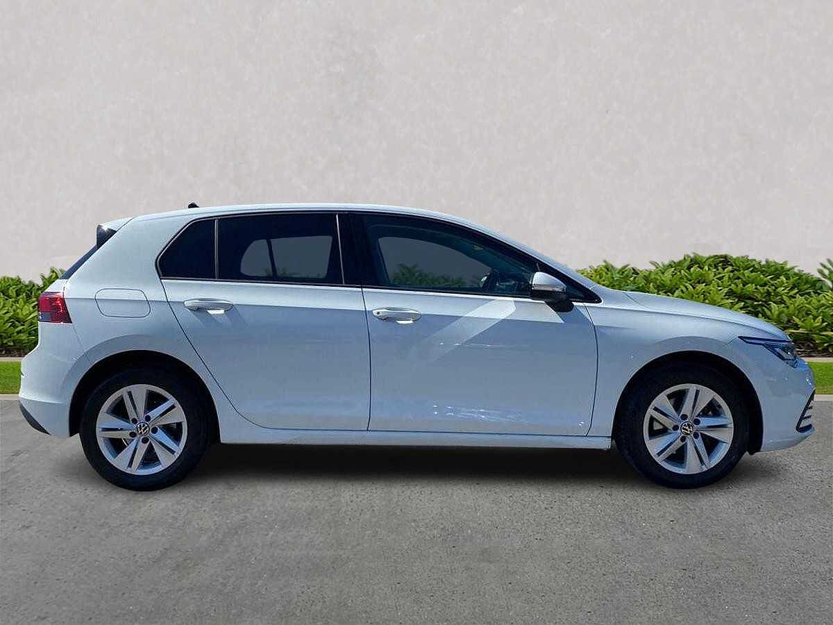 Volkswagen Golf 1.5 TSI Life 5Dr