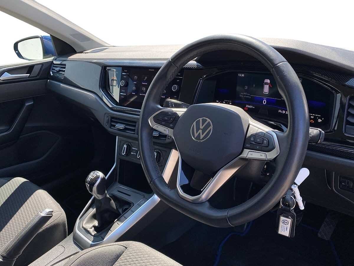 Volkswagen Polo 1.0 Life 5Dr