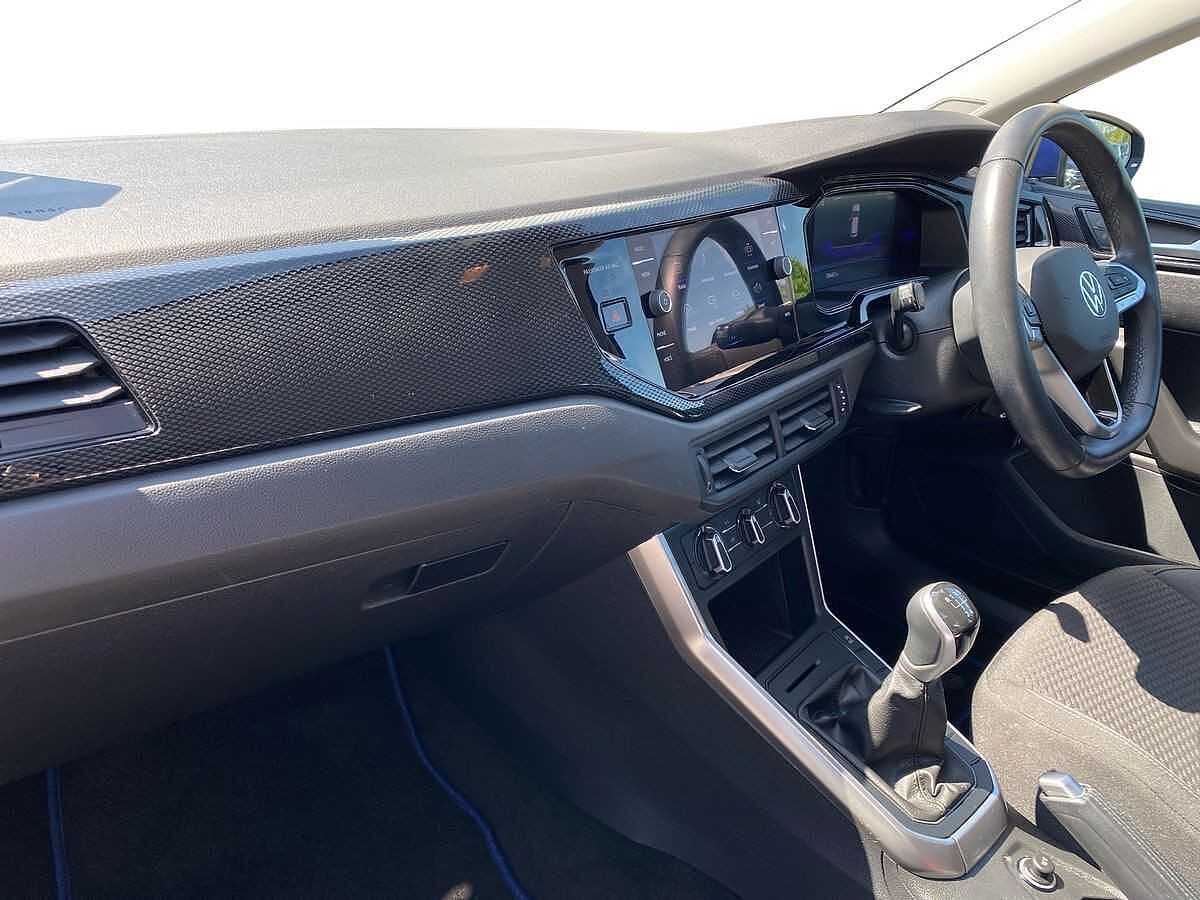 Volkswagen Polo 1.0 Life 5Dr