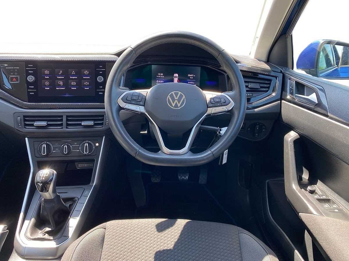 Volkswagen Polo 1.0 Life 5Dr