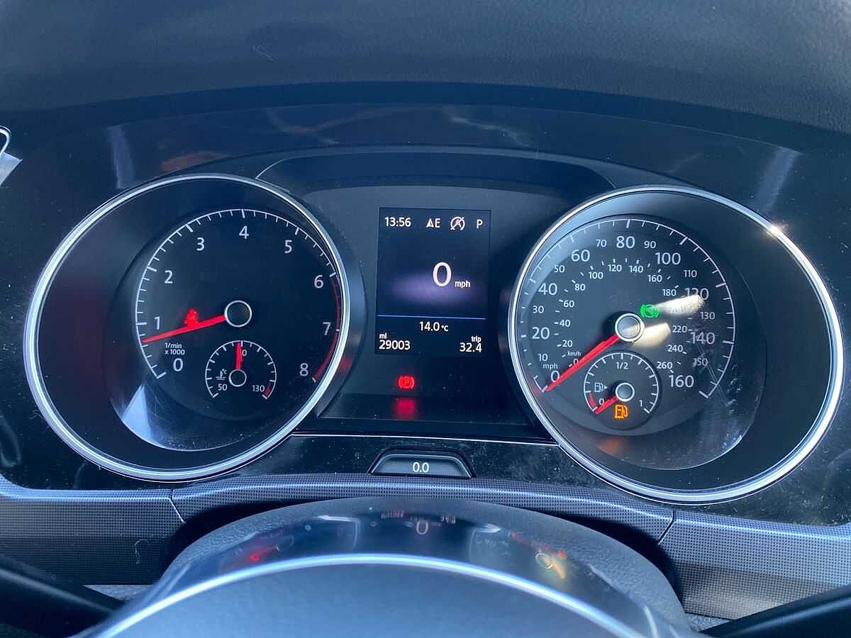 Volkswagen Touran 1.5 TSI EVO R-Line 5Dr DSG