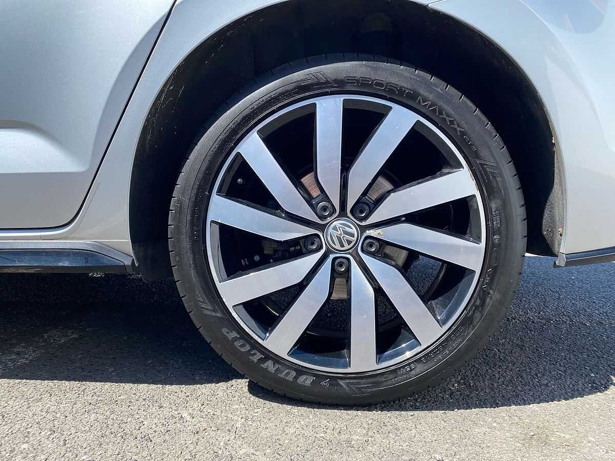 Volkswagen Touran 1.5 TSI EVO R-Line 5Dr DSG