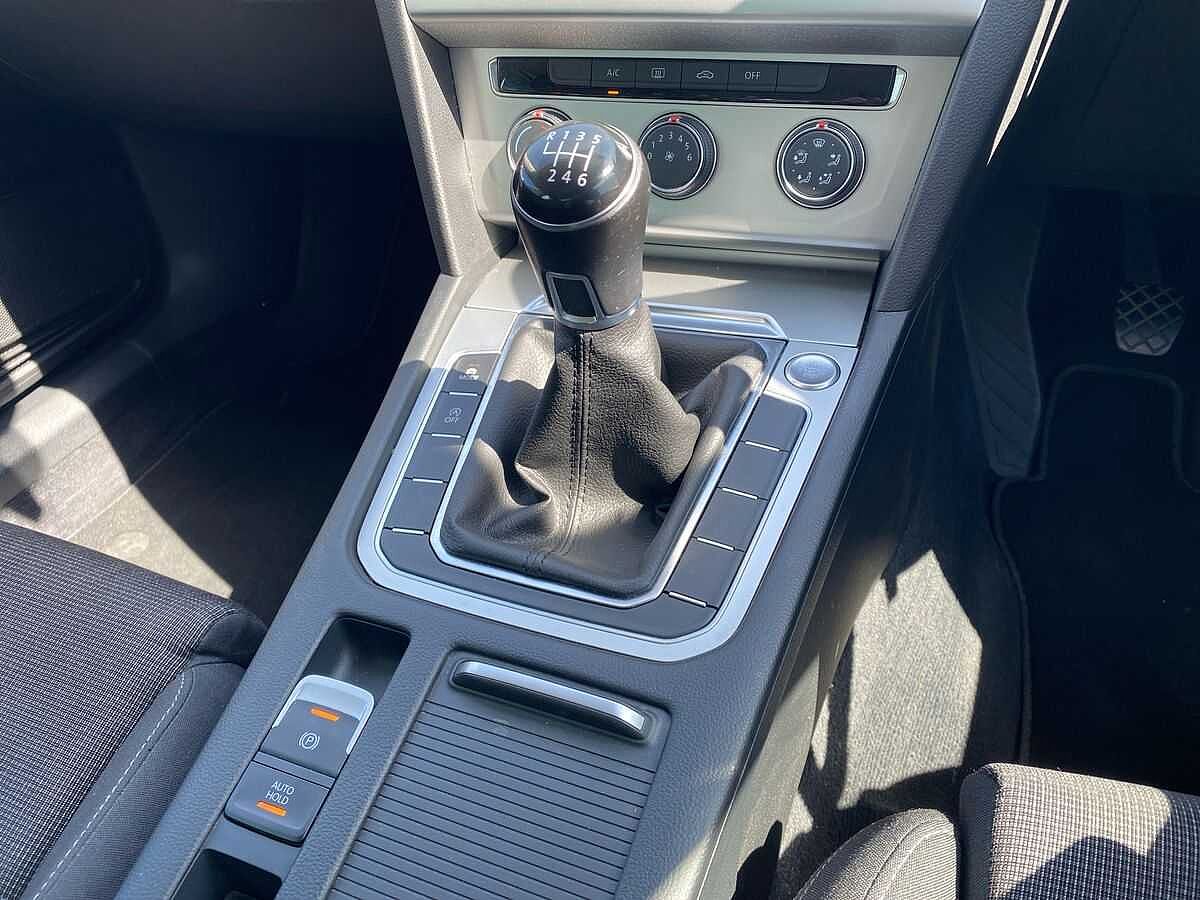 Volkswagen Passat 2.0 TDI SE Business 150PS