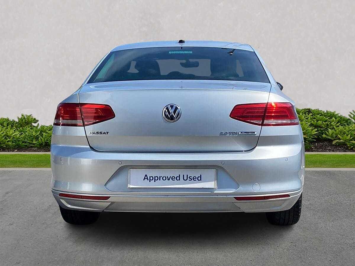Volkswagen Passat 2.0 TDI SE Business 150PS