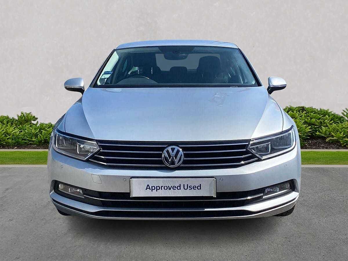 Volkswagen Passat 2.0 TDI SE Business 150PS