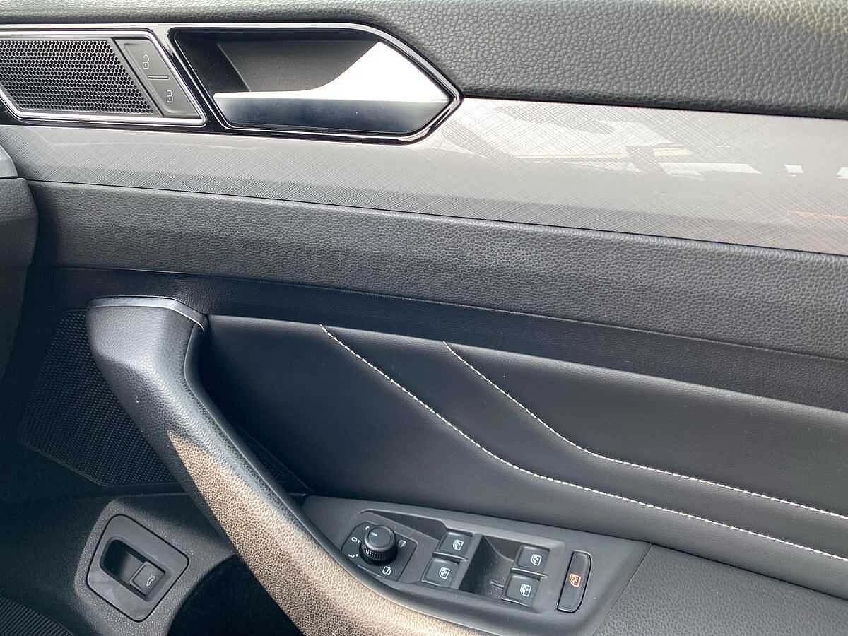 Volkswagen Passat 2.0 TDI SEL 190PS DSG Estate