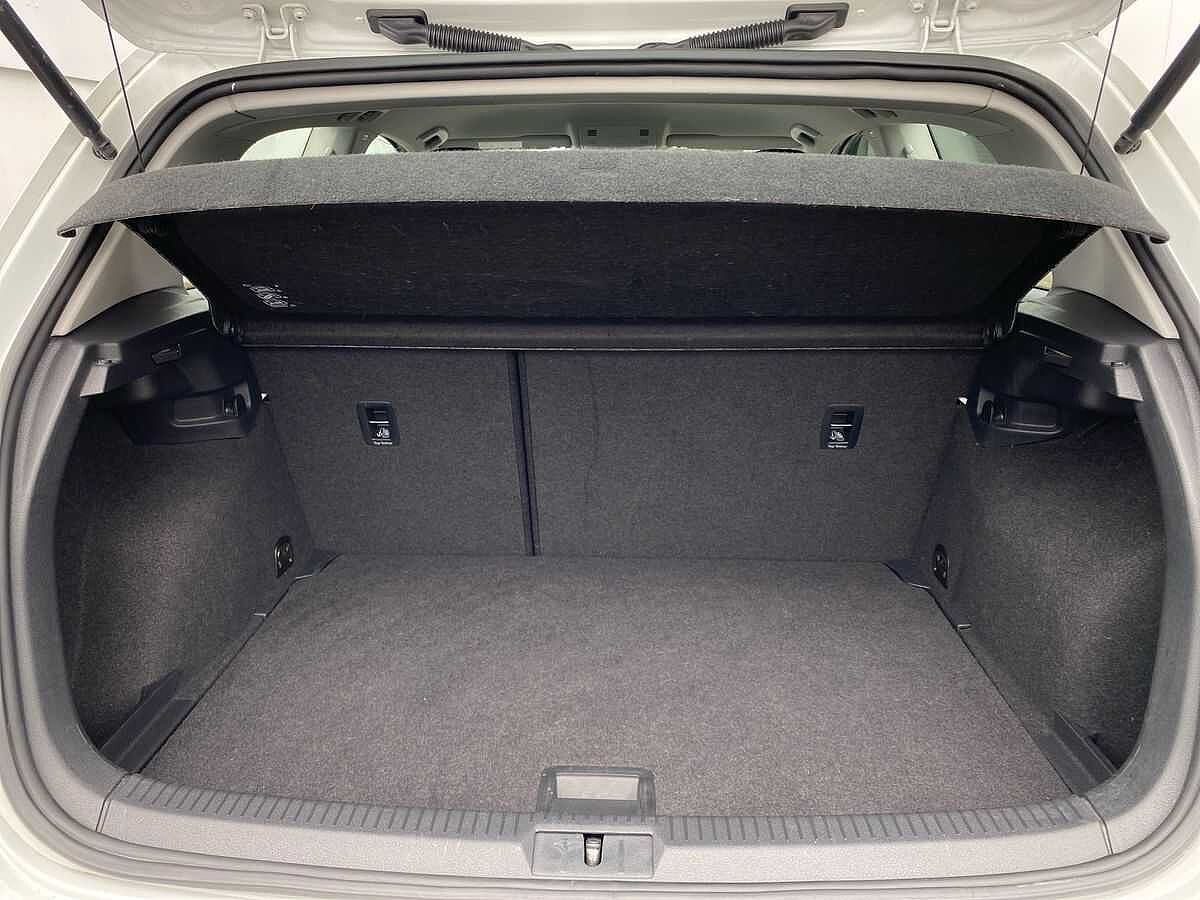 Volkswagen Golf 1.2 TSI S 105PS