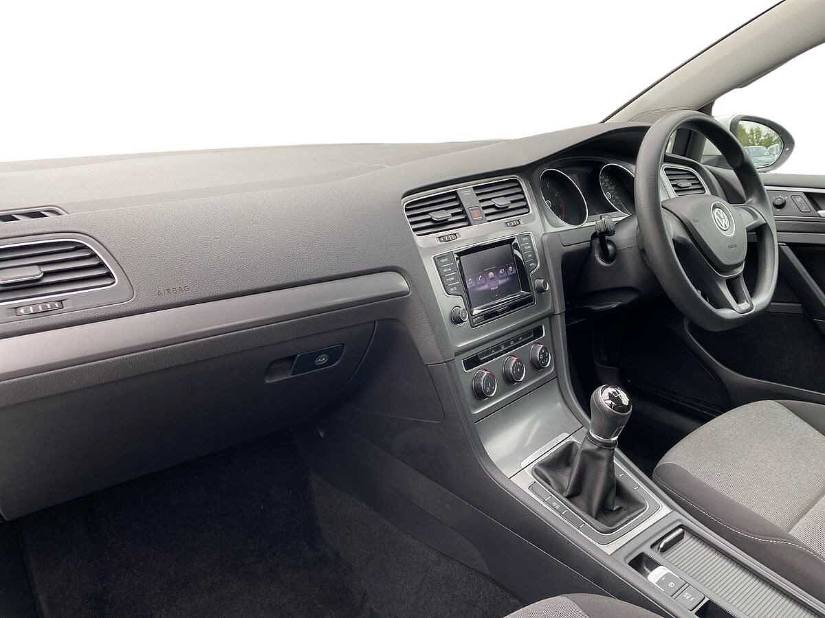 Volkswagen Golf 1.2 TSI S 105PS