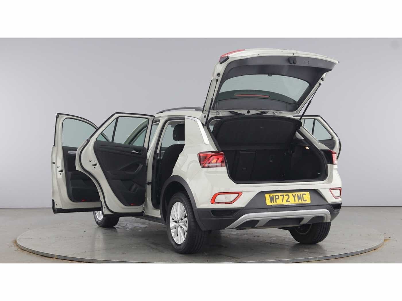 Volkswagen T-ROC Life 1.0 TSI 110PS 6-speed Manual 5 Door