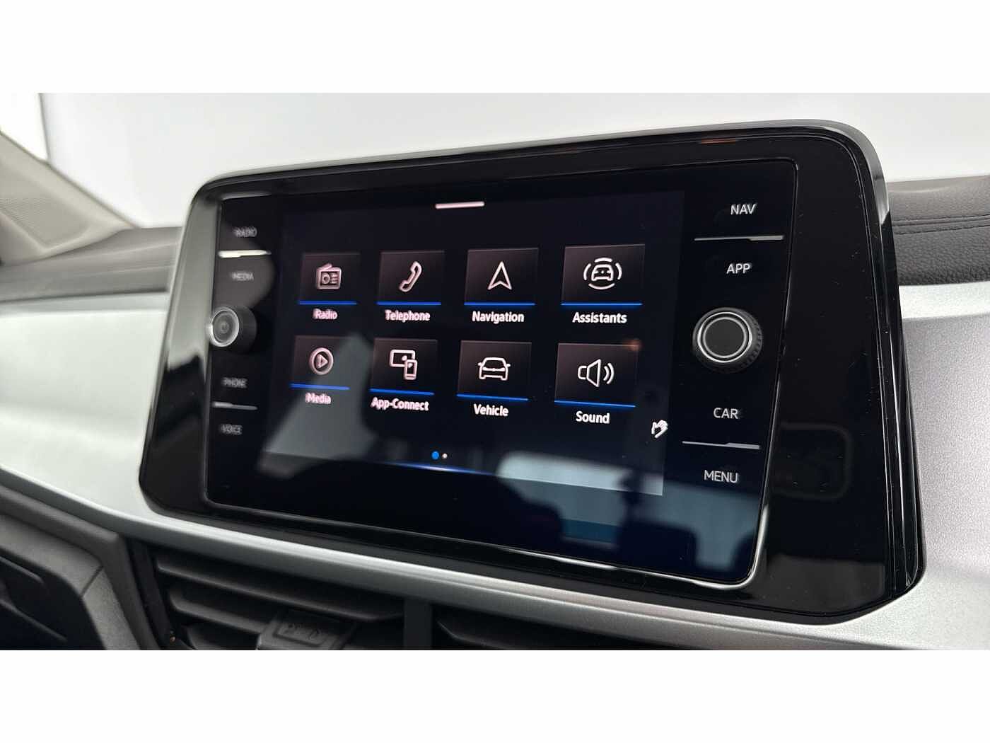 Volkswagen T-ROC Life 1.0 TSI 110PS 6-speed Manual 5 Door