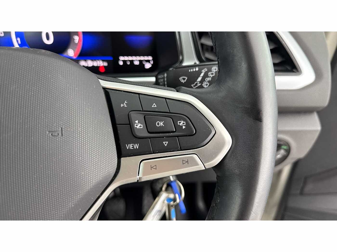 Volkswagen T-ROC Life 1.0 TSI 110PS 6-speed Manual 5 Door