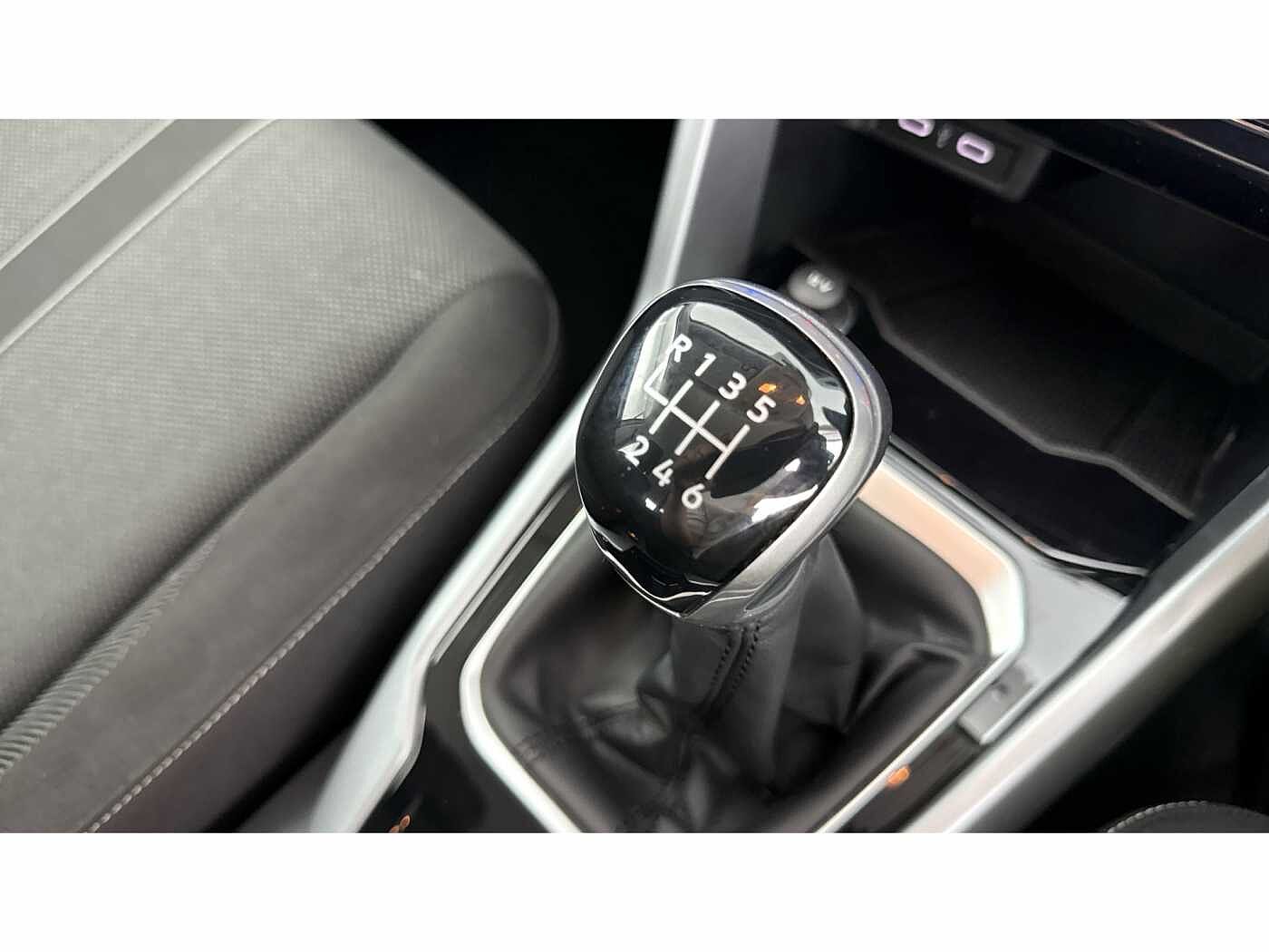 Volkswagen T-ROC Life 1.0 TSI 110PS 6-speed Manual 5 Door