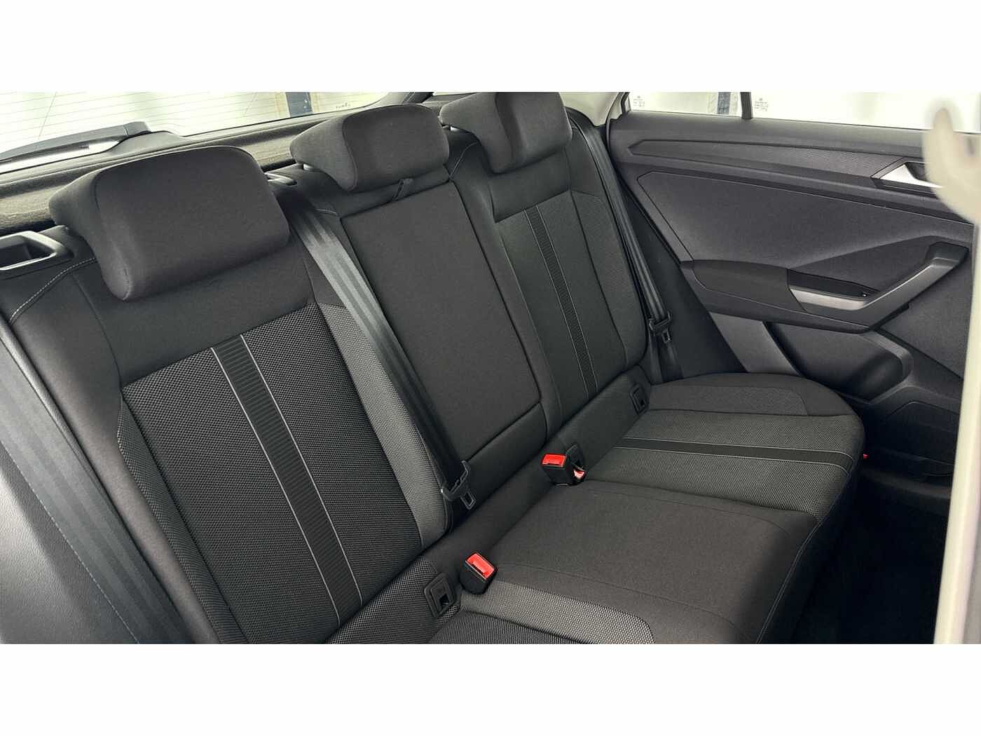 Volkswagen T-ROC Life 1.0 TSI 110PS 6-speed Manual 5 Door