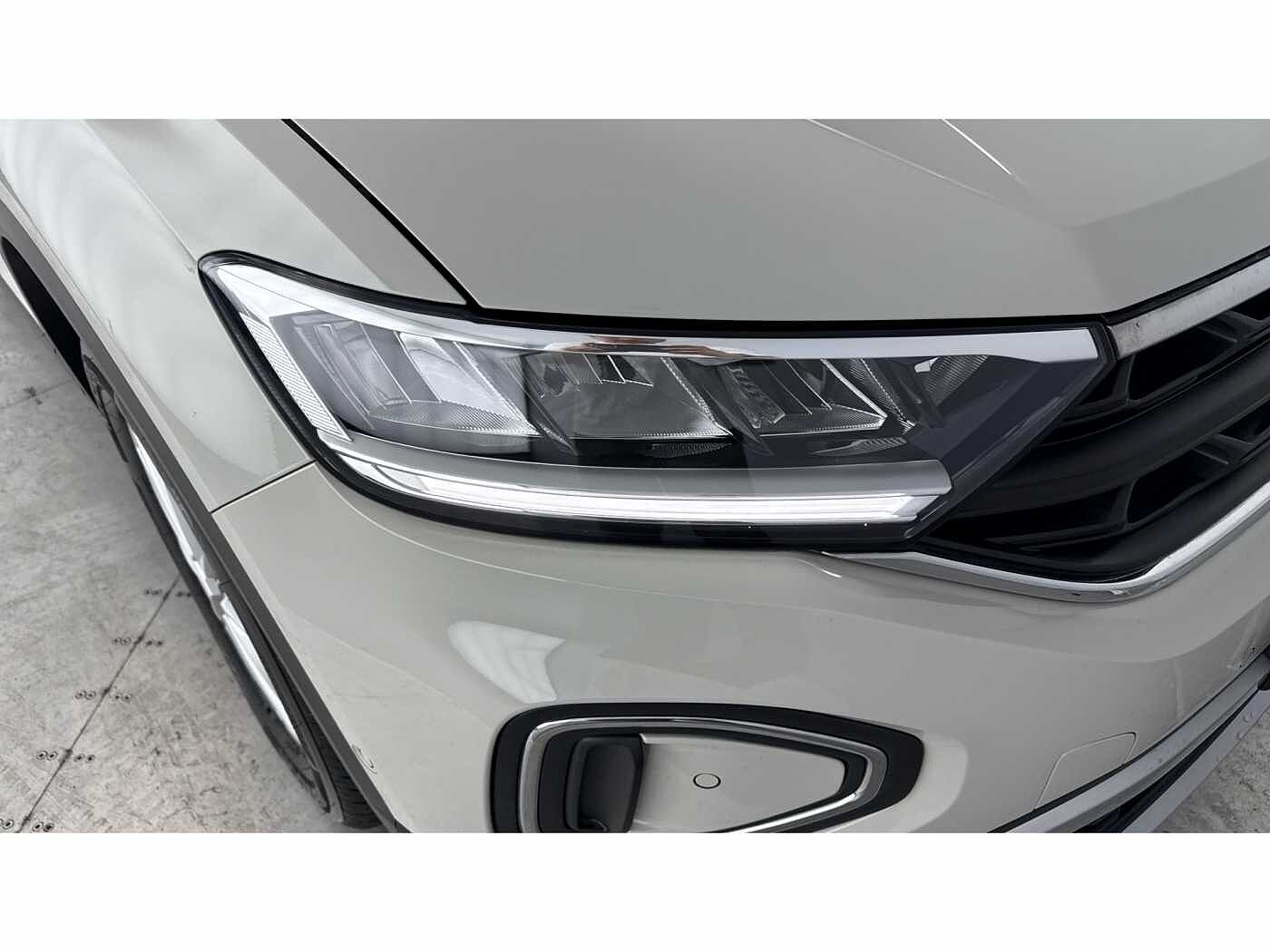Volkswagen T-ROC Life 1.0 TSI 110PS 6-speed Manual 5 Door