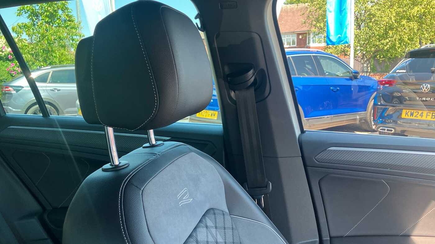 Volkswagen Tiguan 1.5 TSI (150ps) R-Line EVO DSG