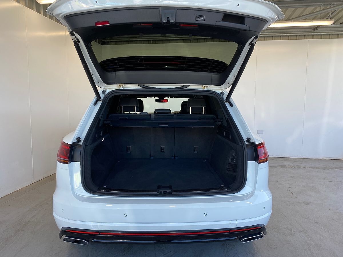 Volkswagen Touareg 3.0 V6 TDI 4Motion Black Edition 5Dr Tip Auto