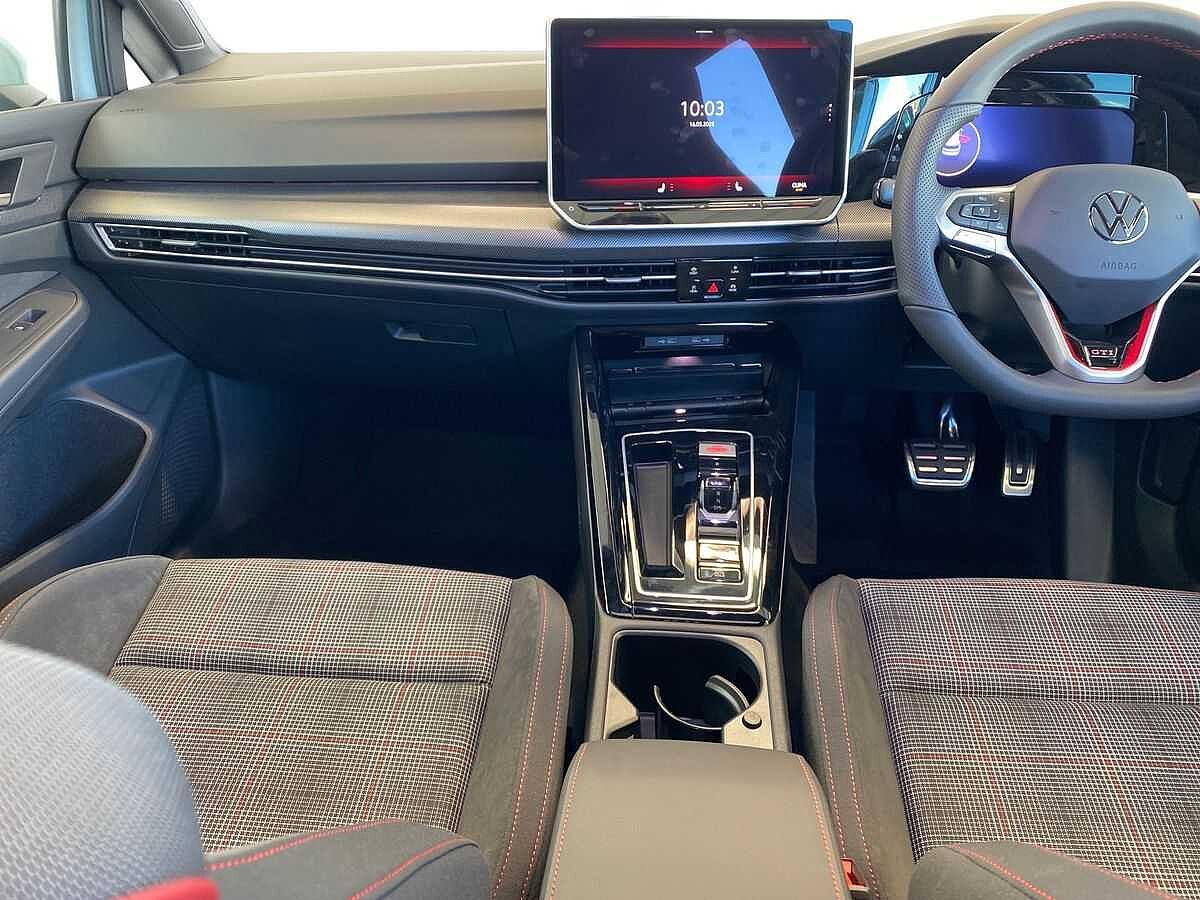 Volkswagen Golf GTI MK8 Facelift 2024 2.0 TSI (265ps) DSG