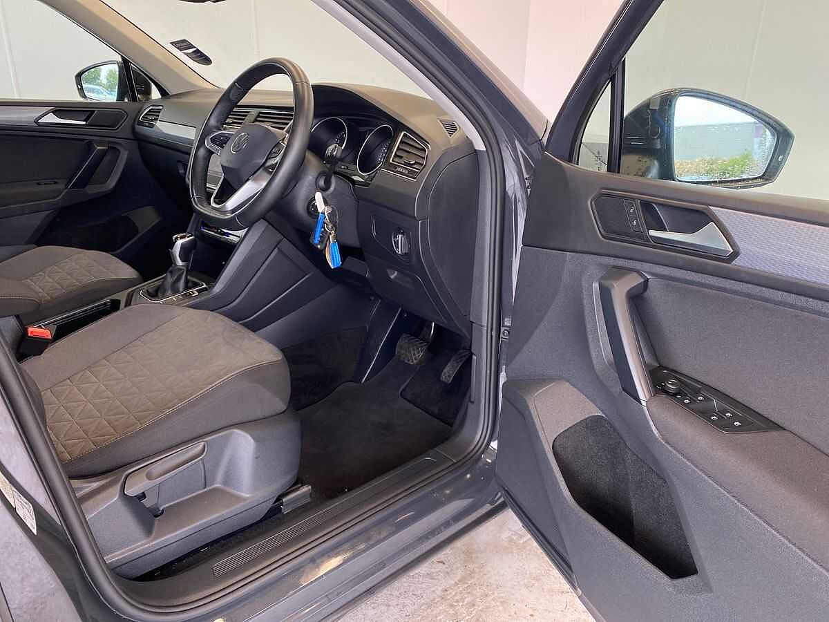 Volkswagen Tiguan 1.5 TSI (150ps) Life EVO DSG 5 door