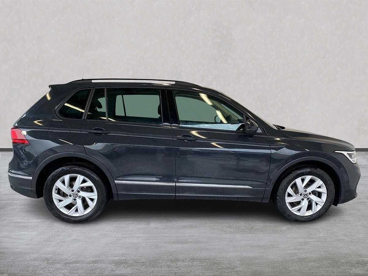 Volkswagen Tiguan 1.5 TSI (150ps) Life EVO DSG 5 door