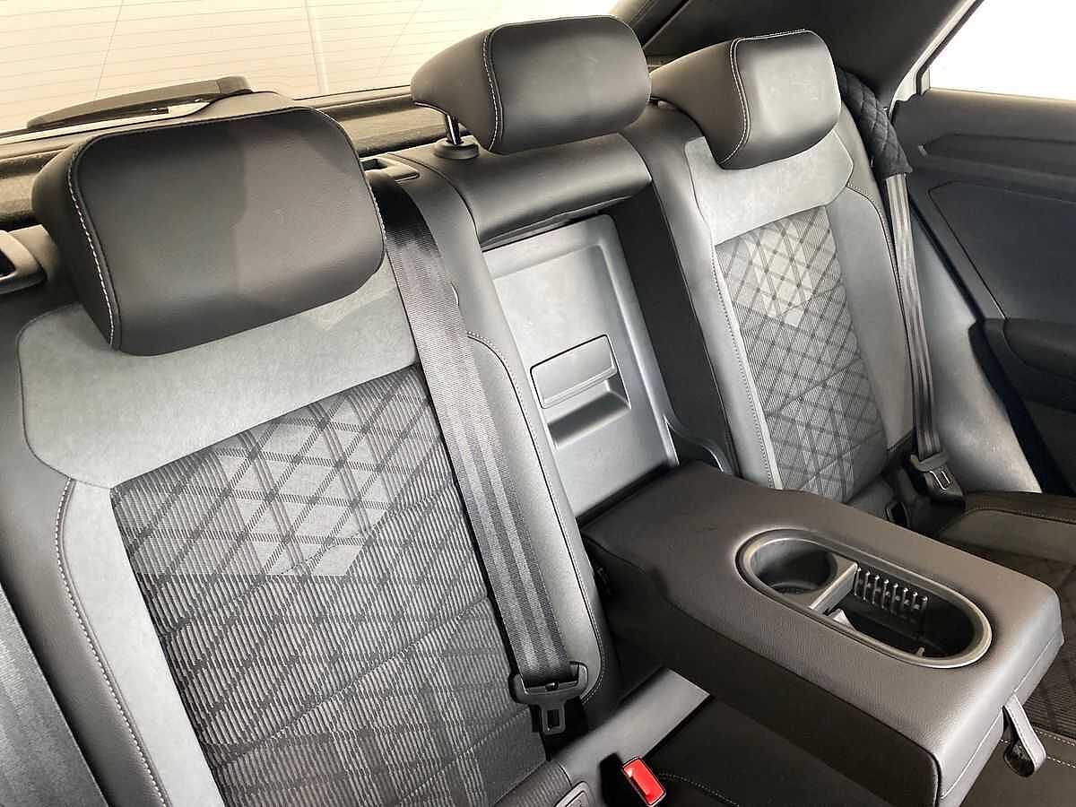 Volkswagen T-ROC Mark 1 Facelift (2022) 1.5 TSI R-Line 150PS