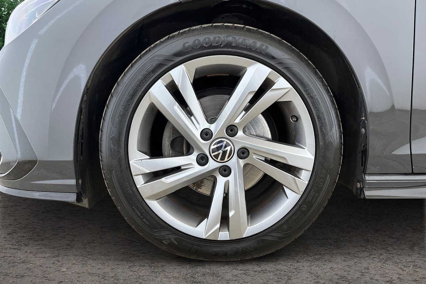 Volkswagen Golf 1.5 TSI R-Line Euro 6 (s/s) 5dr