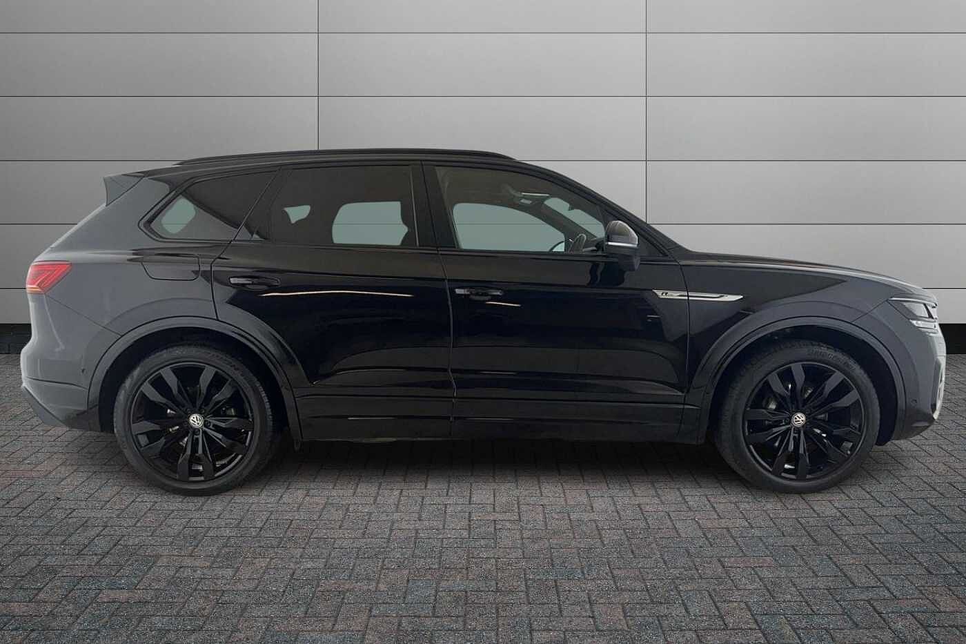 Volkswagen Touareg 3.0 TDI V6 Black Edition SUV 5dr Diesel Tiptronic 4Motion Euro 6 (s/s) (231 ps)